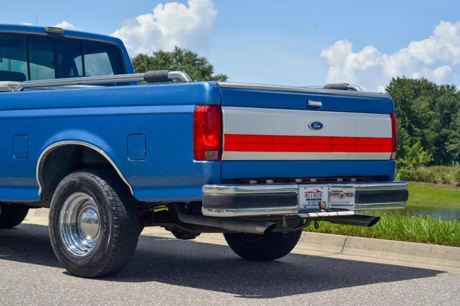 1991 Ford F-150 XLT Lariat