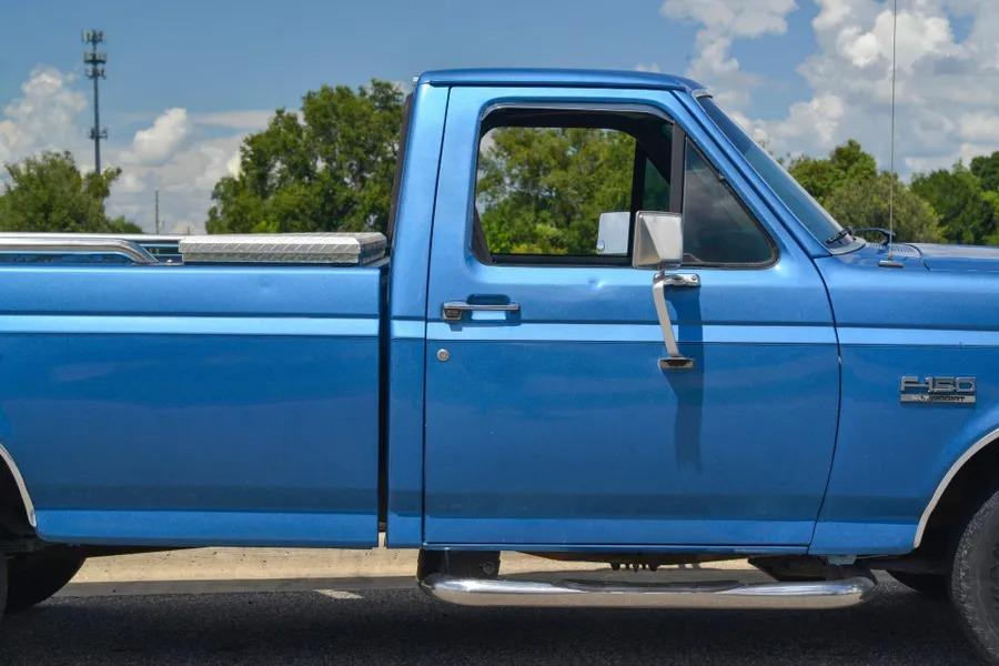 1991 Ford F-150 XLT Lariat