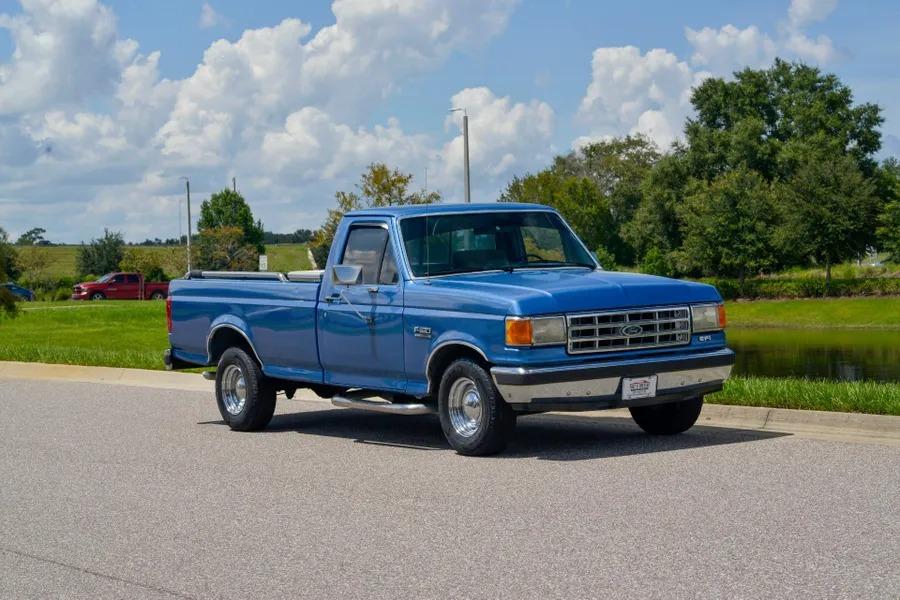 1991 Ford F-150 XLT Lariat