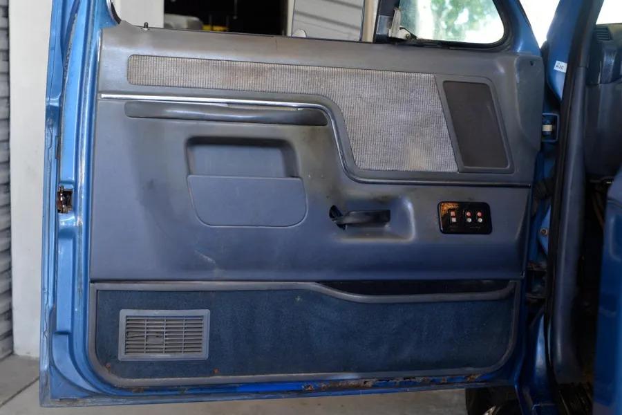 1991 Ford F-150 XLT Lariat