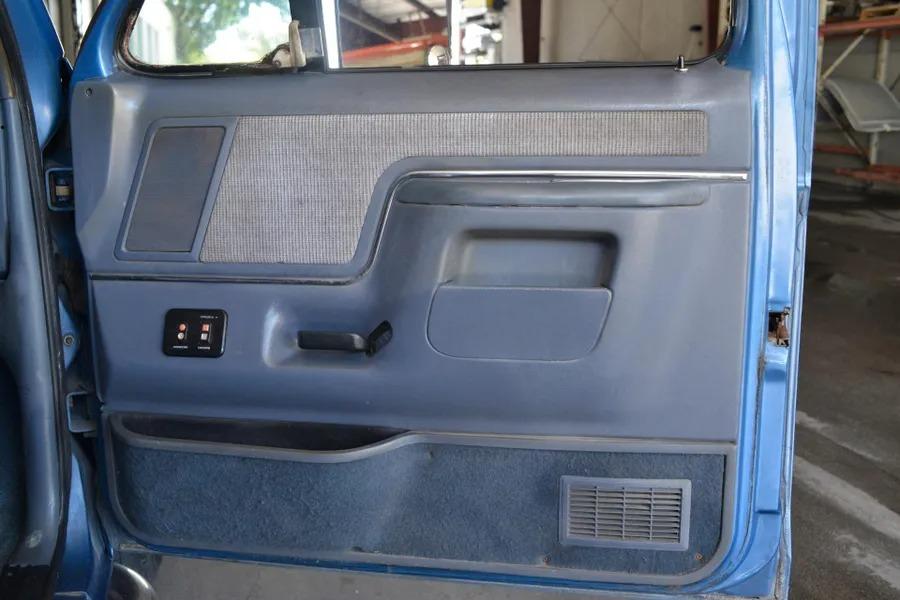 1991 Ford F-150 XLT Lariat