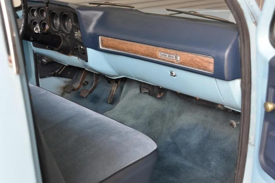 1976 Chevrolet C10 Custom Deluxe - 4