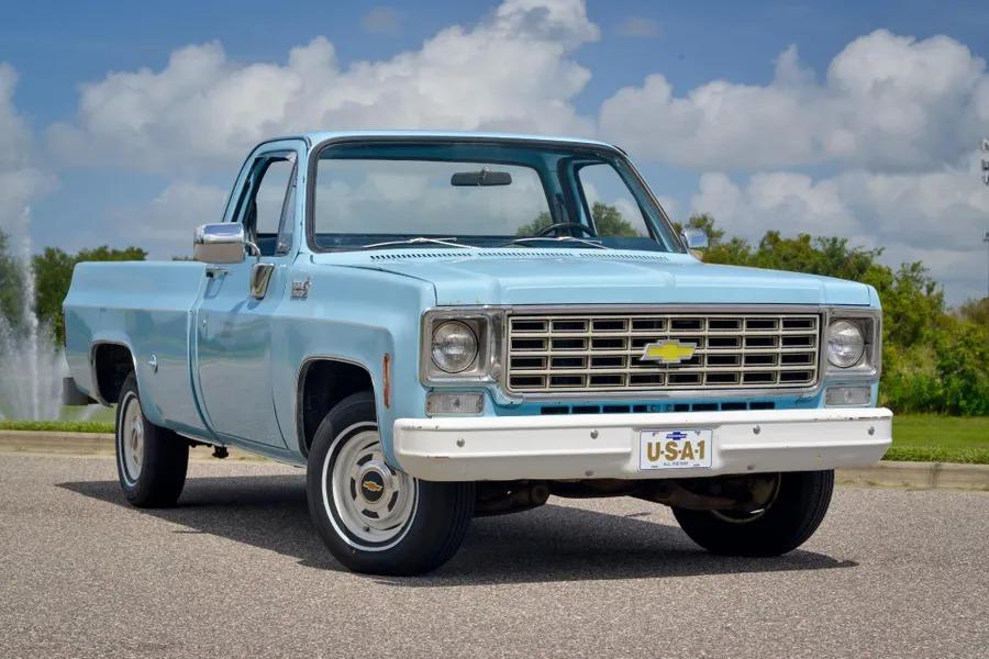 1976 Chevrolet C10 Custom Deluxe