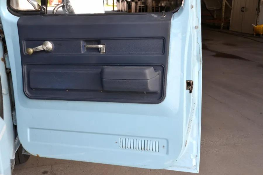 1976 Chevrolet C10 Custom Deluxe