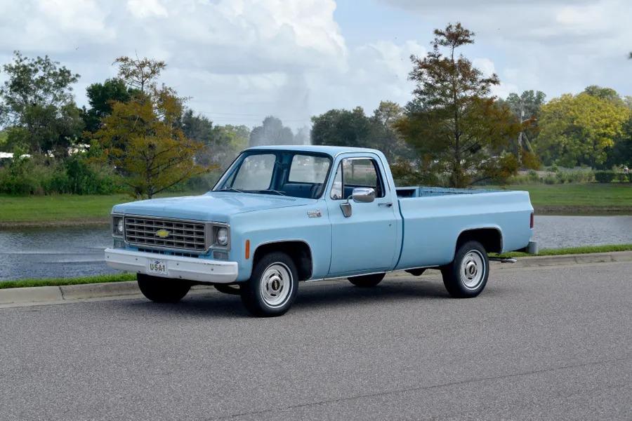 1976 Chevrolet C10 Custom Deluxe