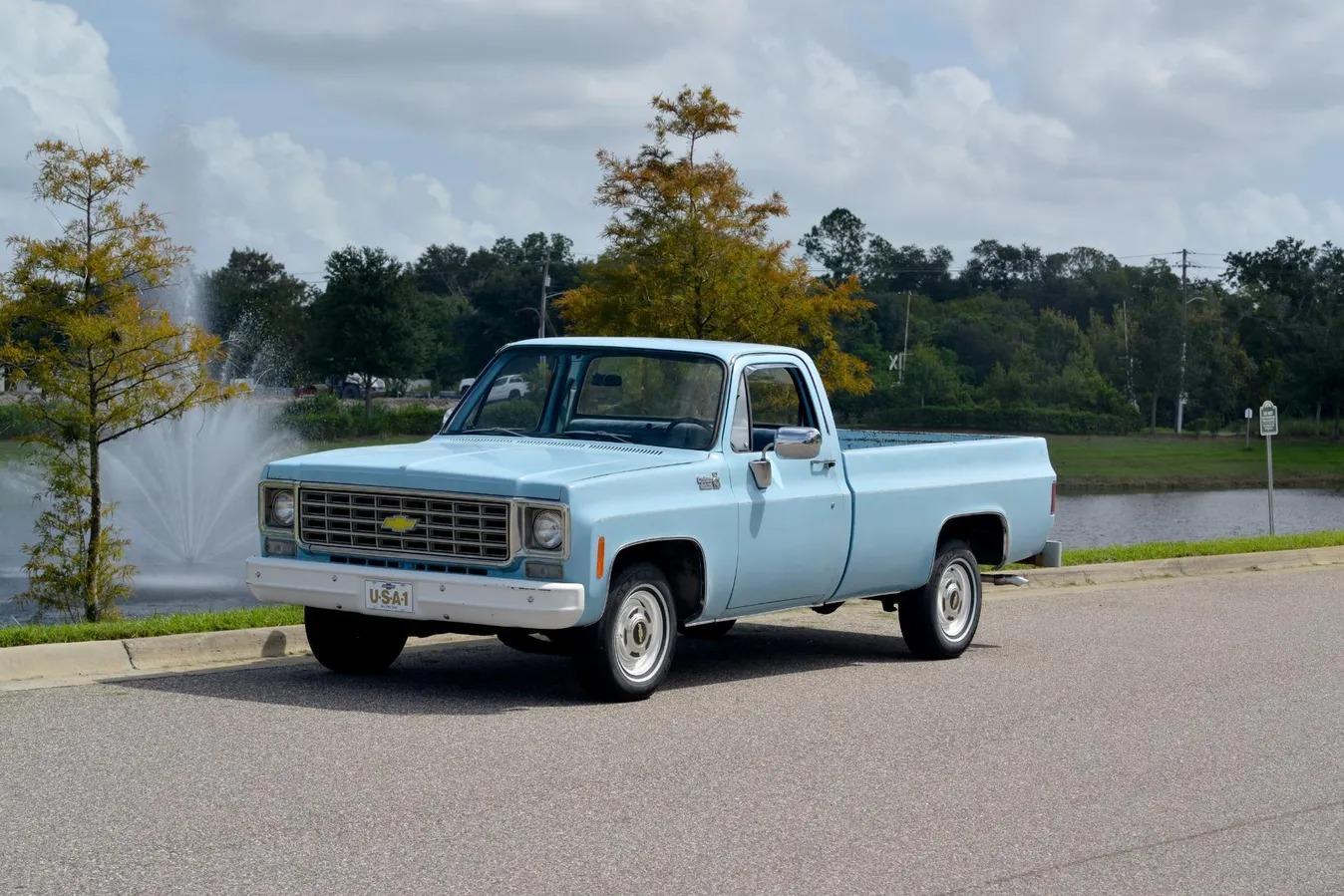 1976 Chevrolet C10 Custom Deluxe