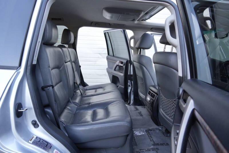 2011 Toyota Land Cruiser