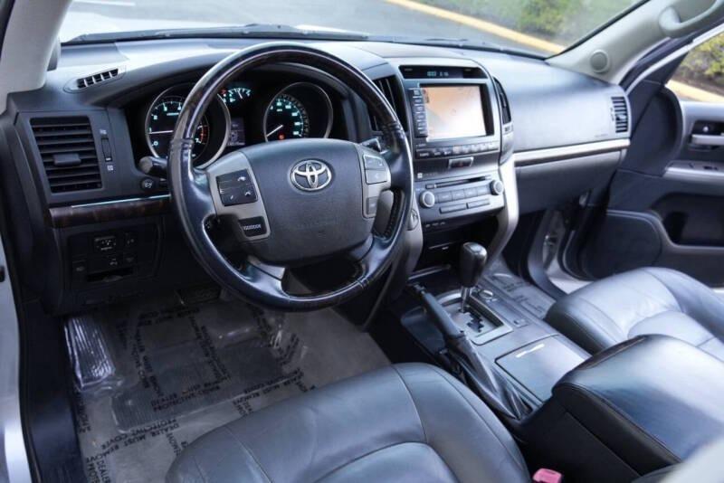 2011 Toyota Land Cruiser - 4