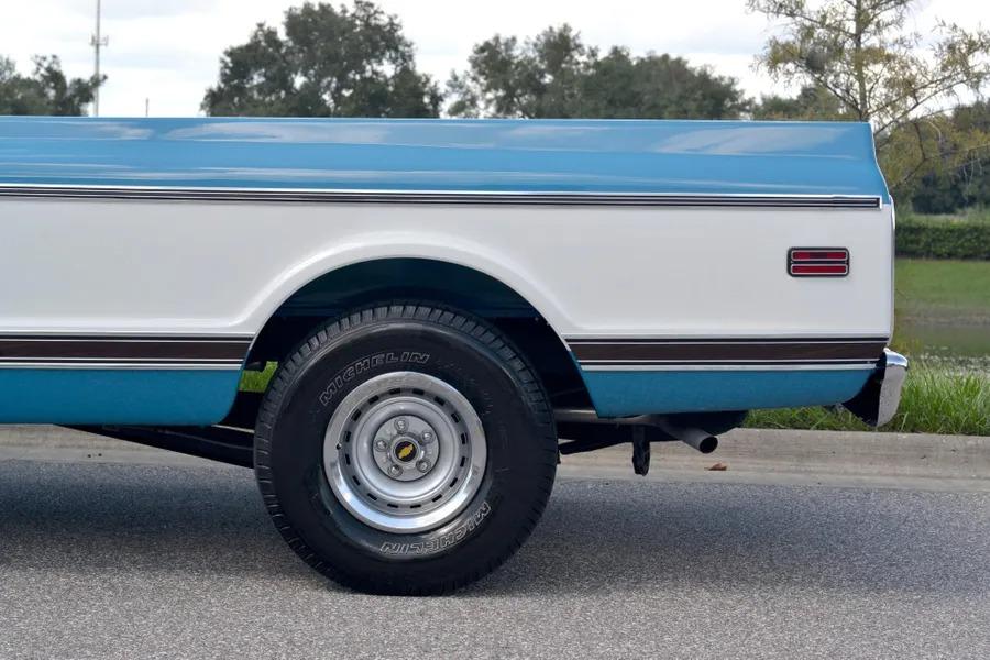 1972 Chevrolet C10 Camper Special