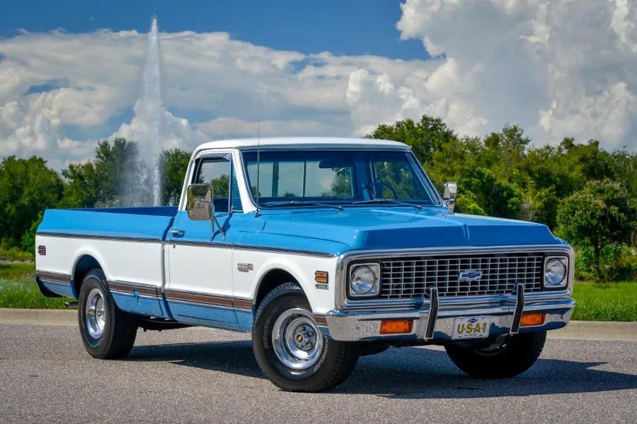 1972 Chevrolet C10 Camper Special