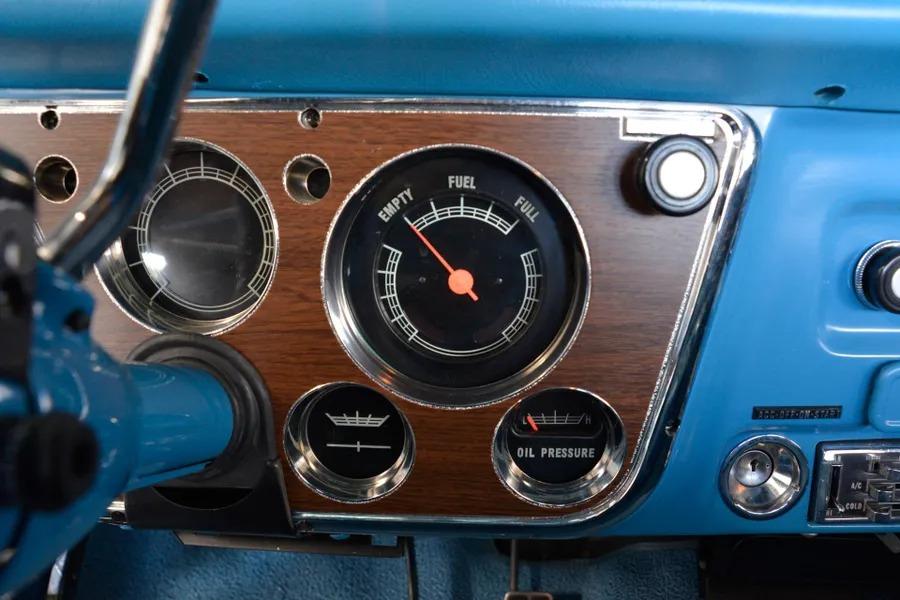 1972 Chevrolet C10 Camper Special