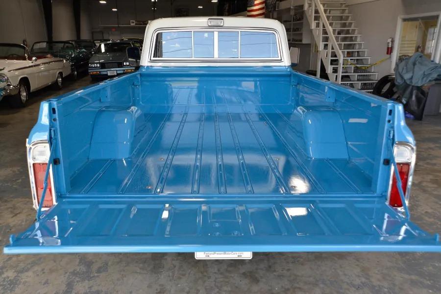 1972 Chevrolet C10 Camper Special