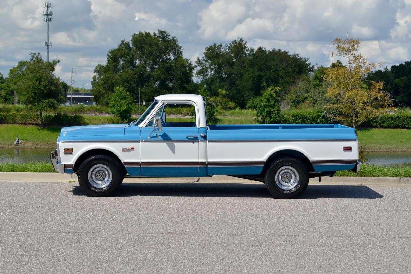1972 Chevrolet C10 Camper Special
