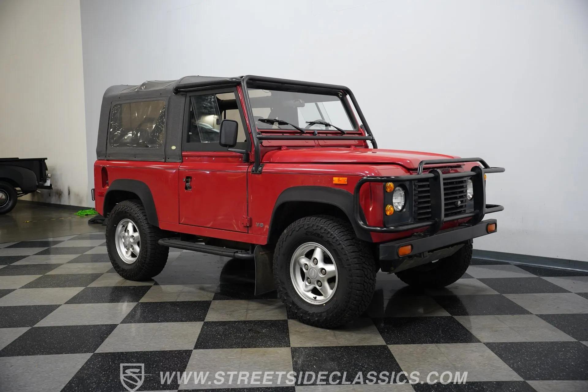  Land Rover Defender