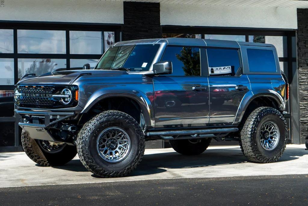 2024 Ford Bronco Badlands - 3