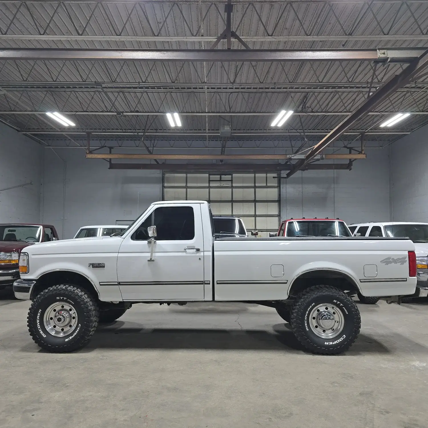 1995 Ford F-350 XLT - 2