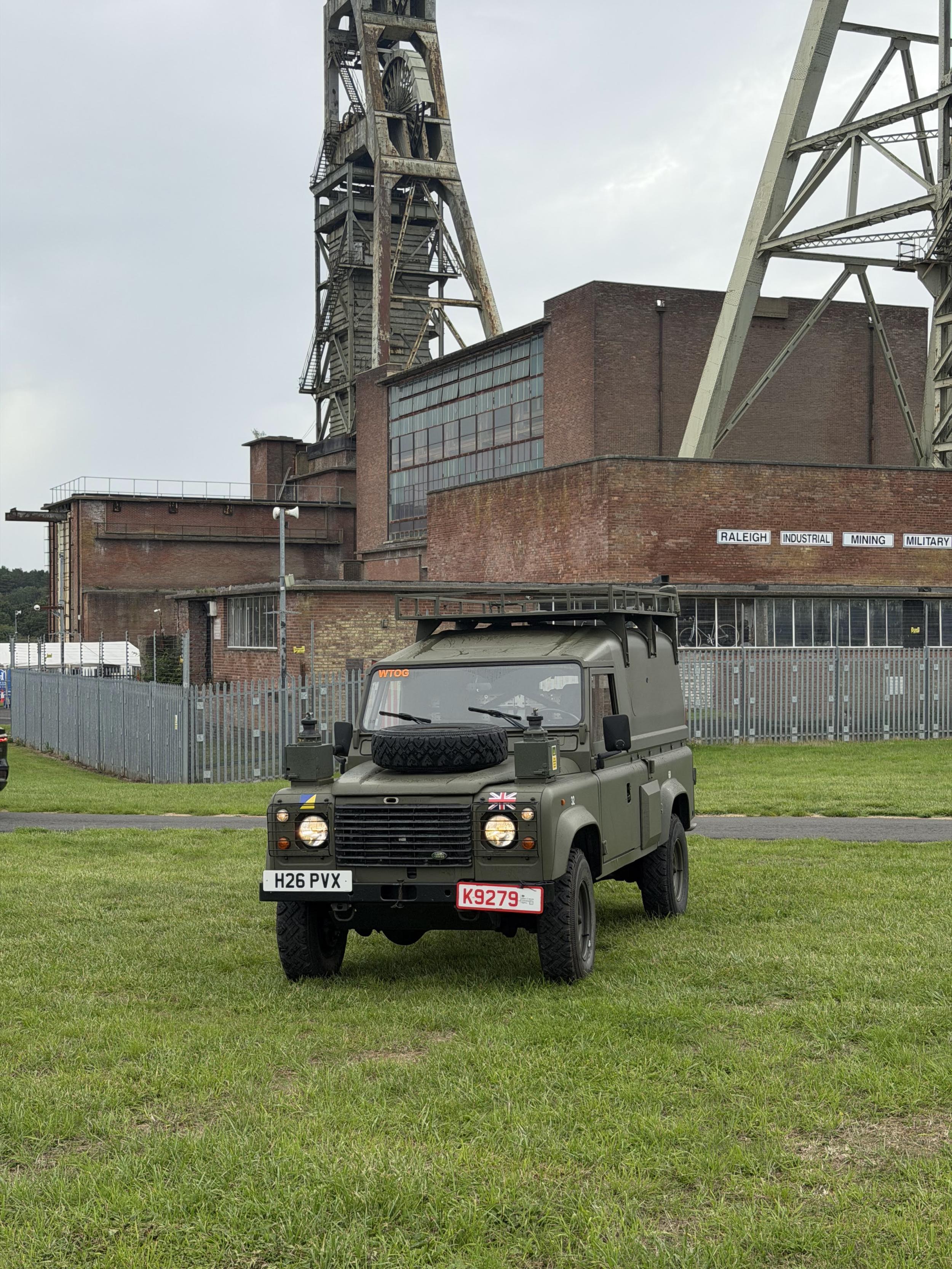 1990 Land Rover Defender 110 Wolf