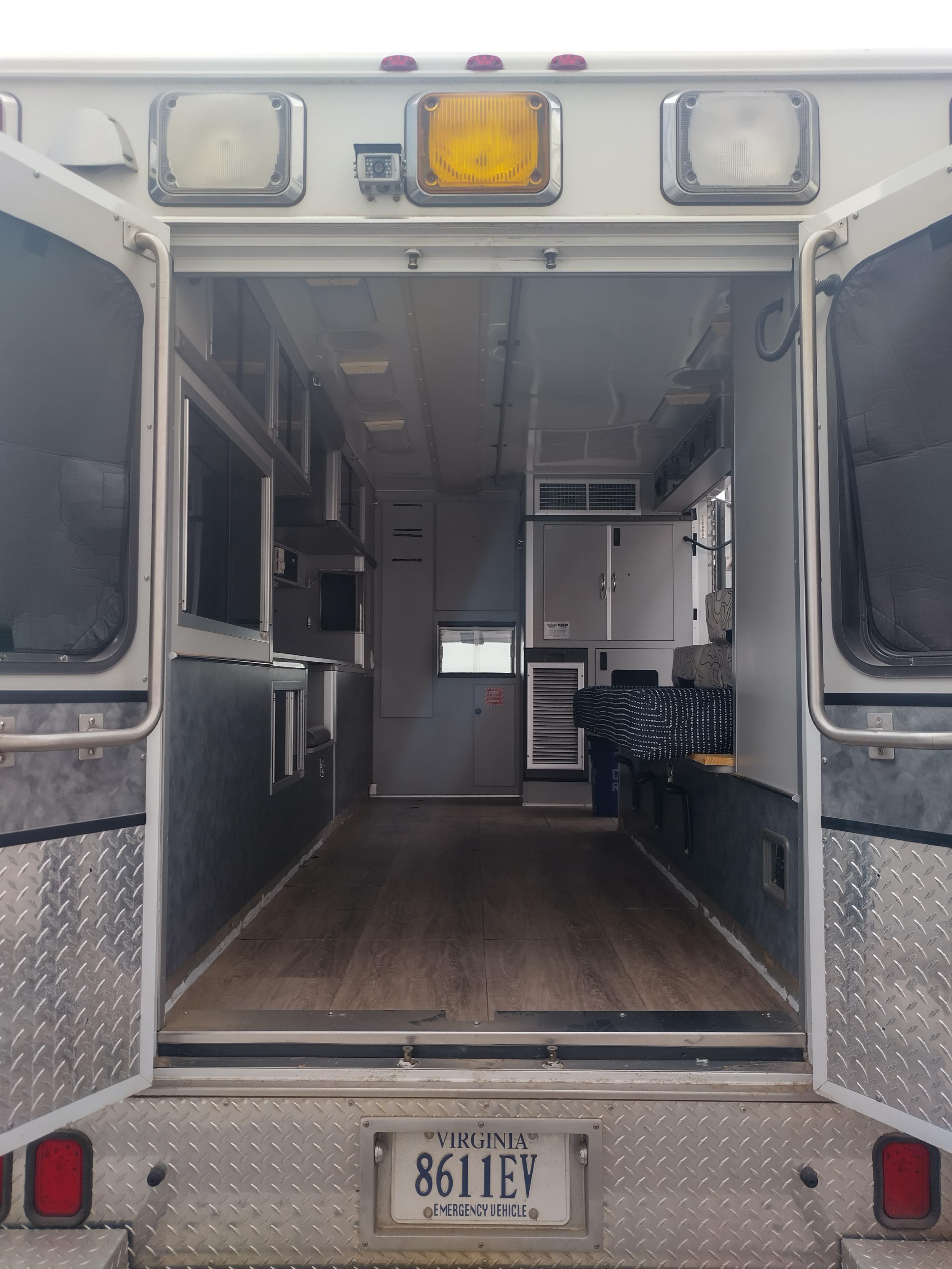 2007 Ford F-450 XLT Ambulance