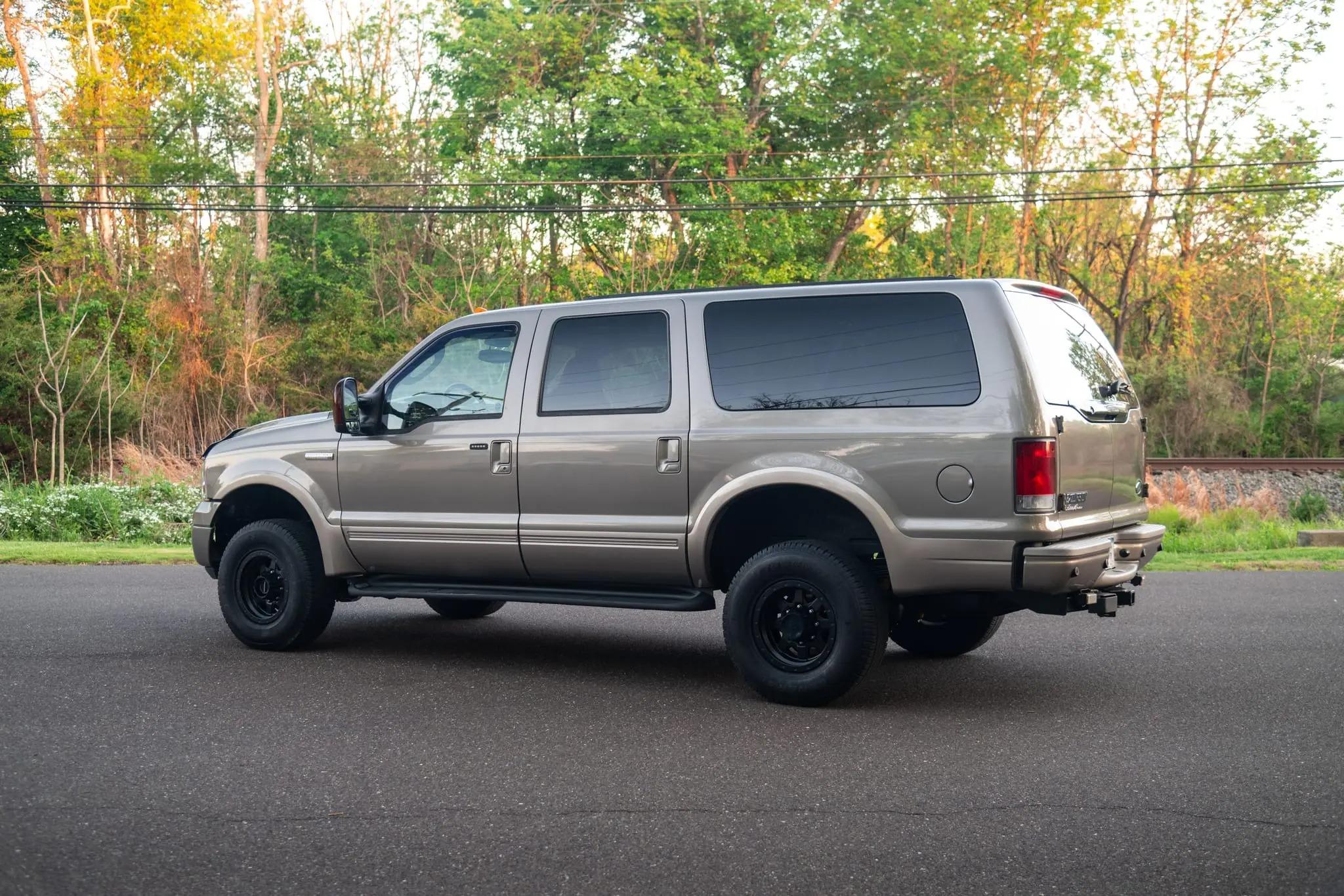 2005 Ford Excursion Eddie Bauer Power Stroke 4×4