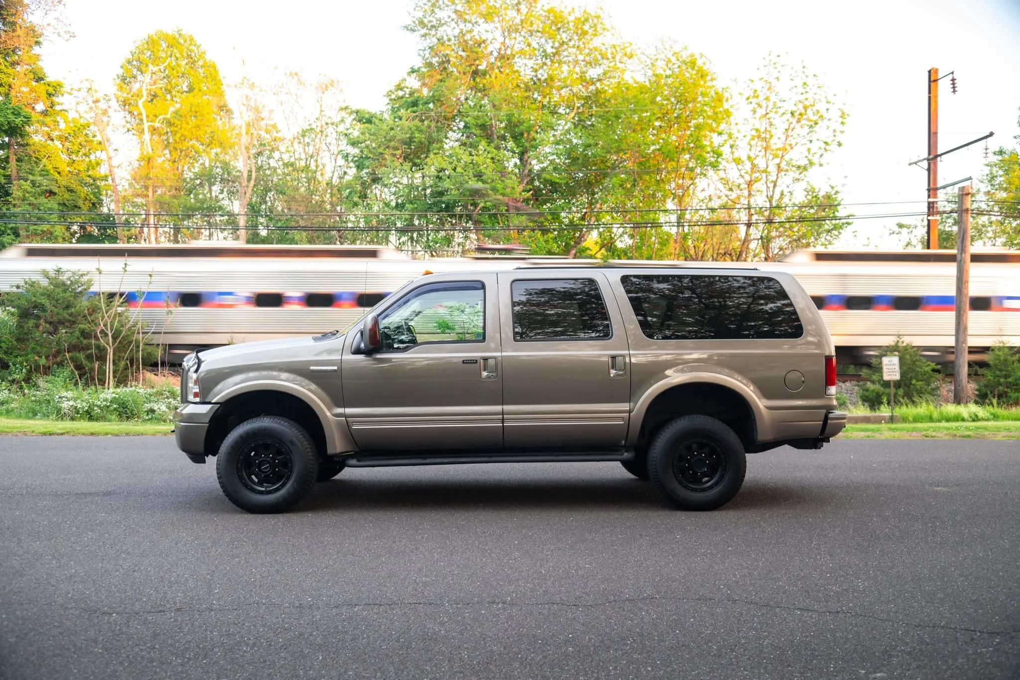 2005 Ford Excursion Eddie Bauer Power Stroke 4×4