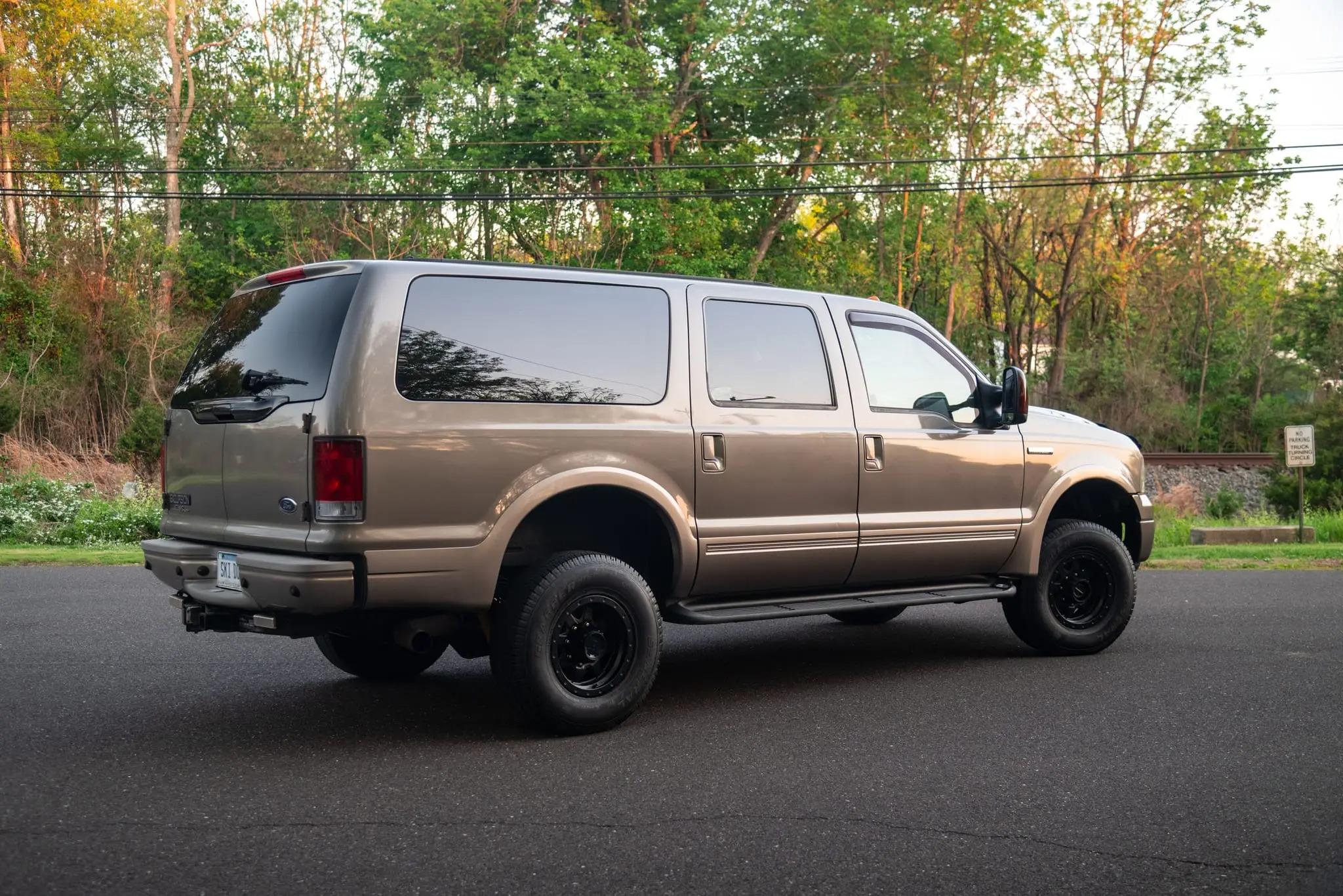 2005 Ford Excursion Eddie Bauer Power Stroke 4×4