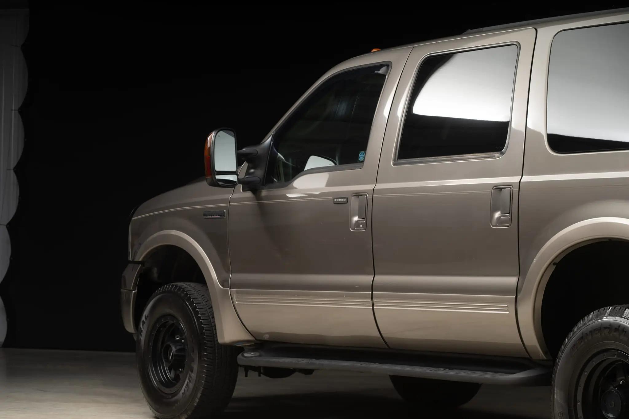 2005 Ford Excursion Eddie Bauer Power Stroke 4×4