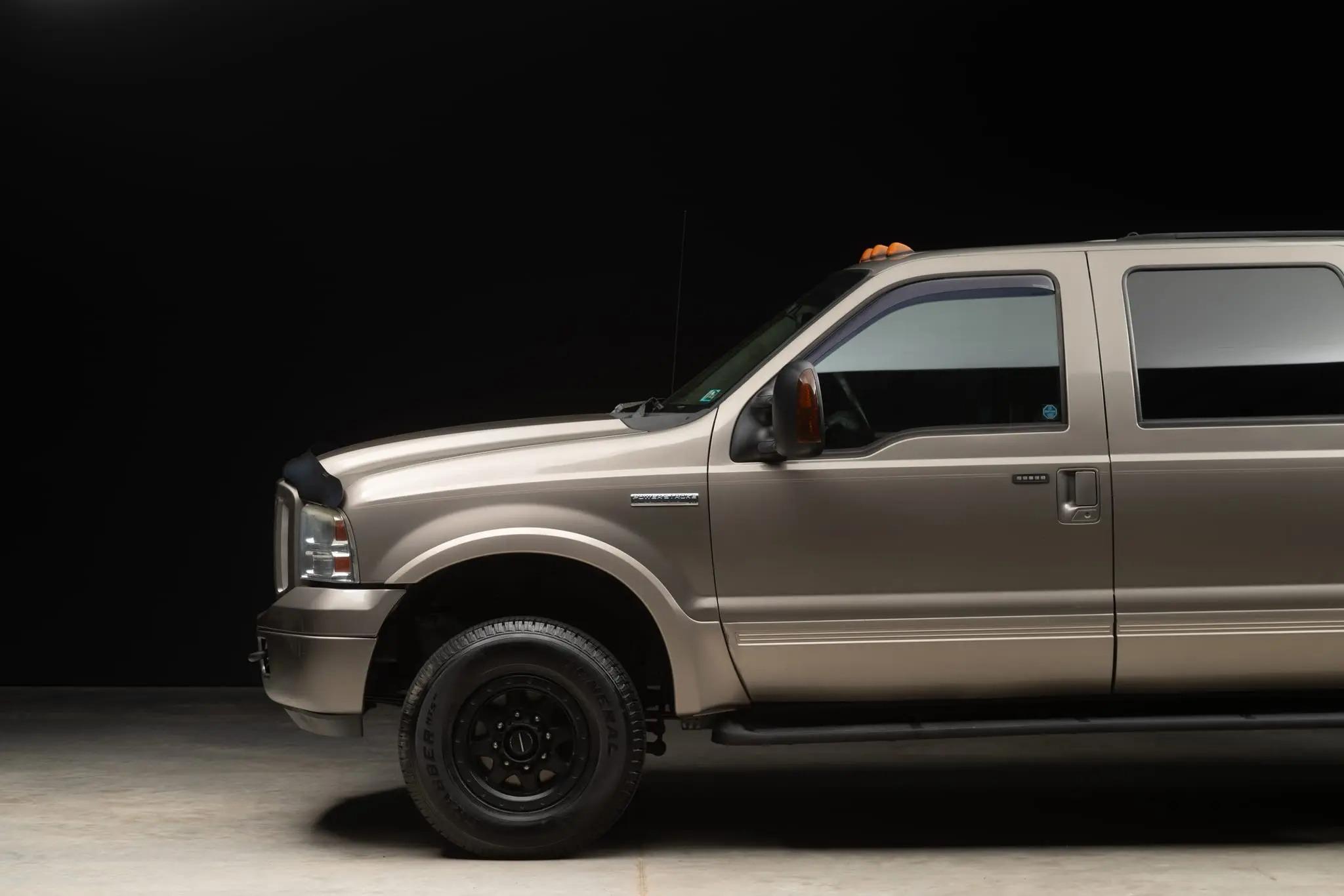 2005 Ford Excursion Eddie Bauer Power Stroke 4×4