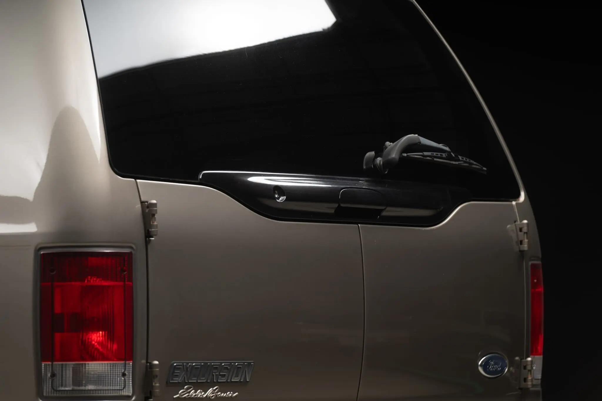 2005 Ford Excursion Eddie Bauer Power Stroke 4×4
