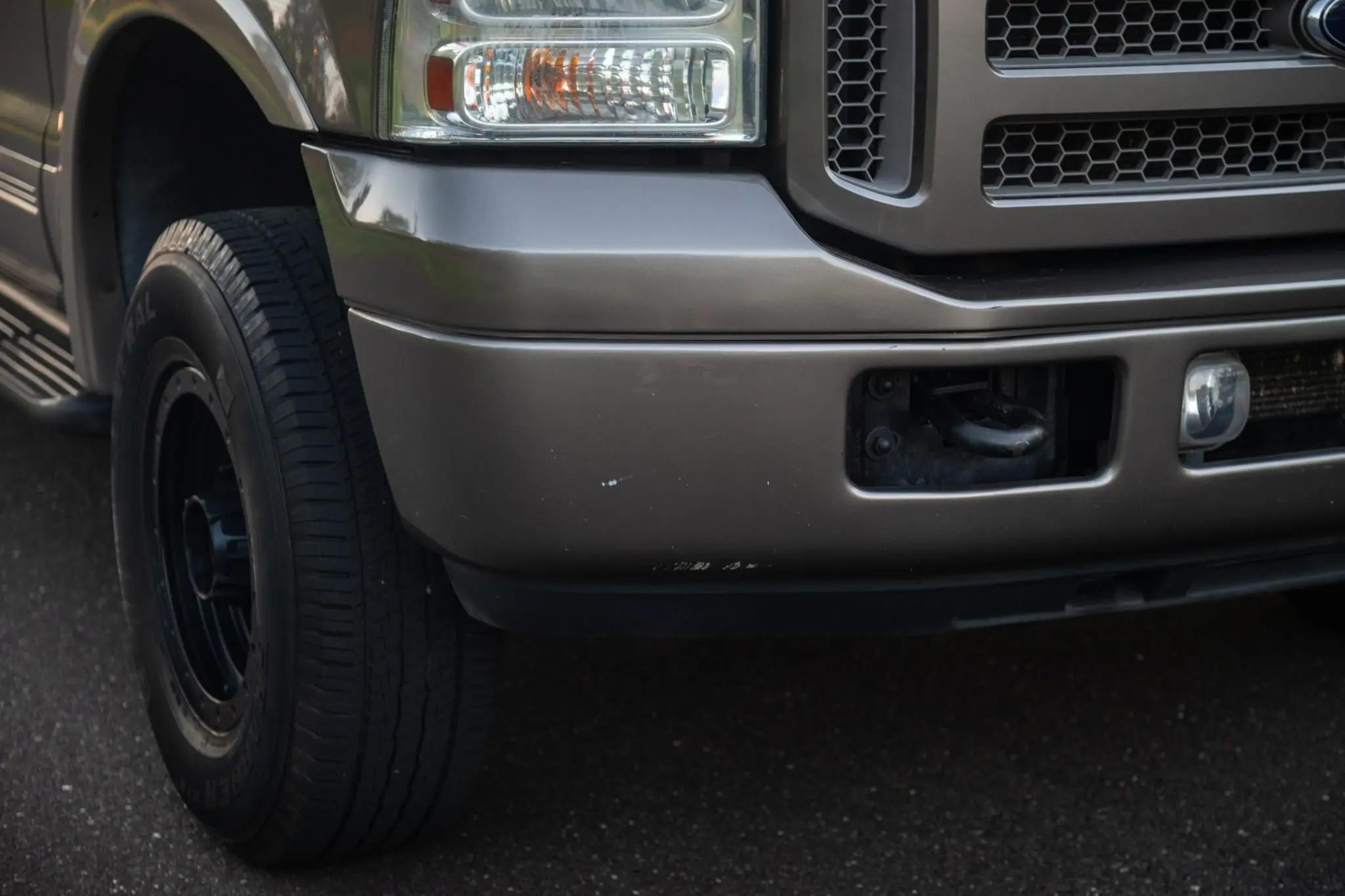 2005 Ford Excursion Eddie Bauer Power Stroke 4×4