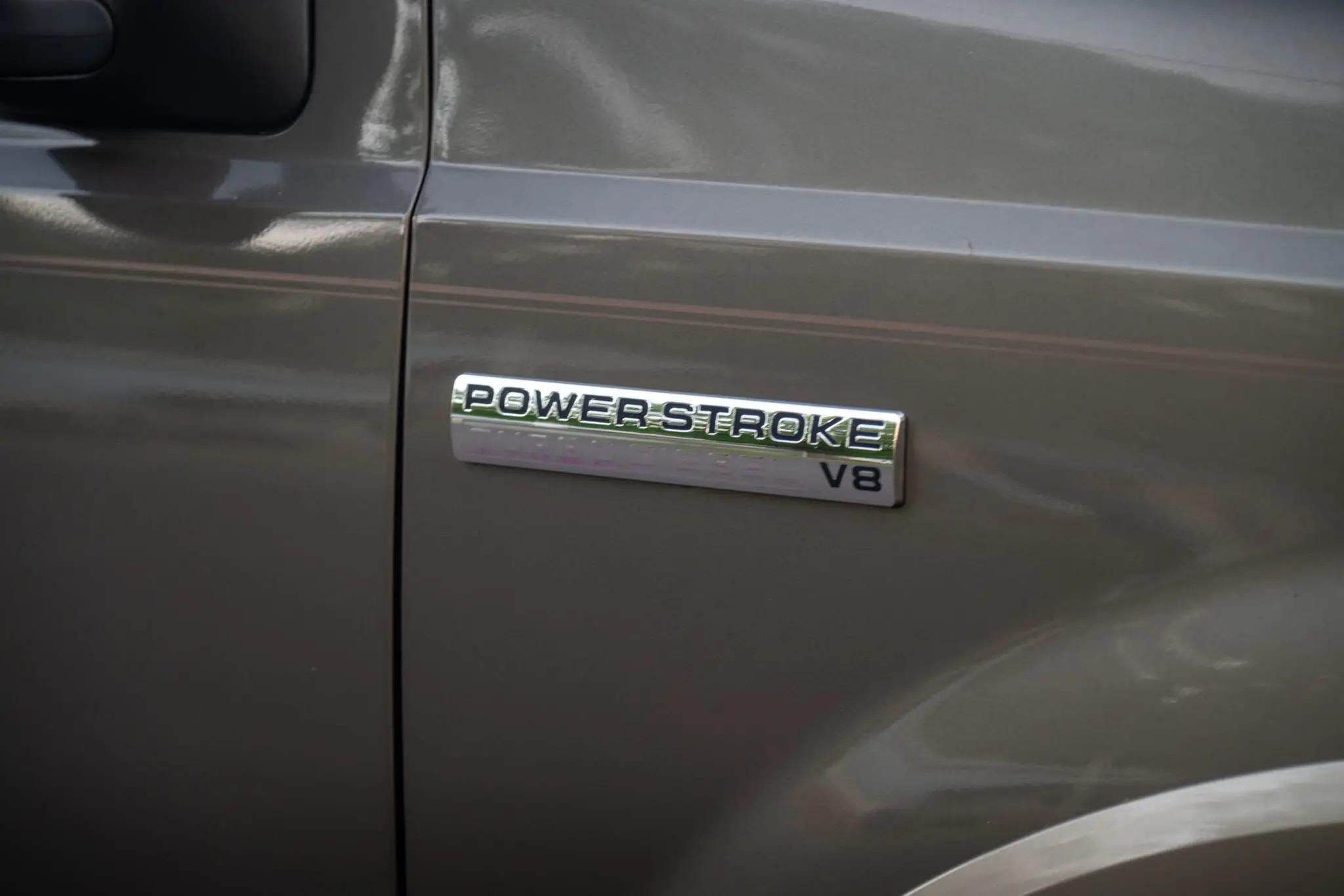 2005 Ford Excursion Eddie Bauer Power Stroke 4×4