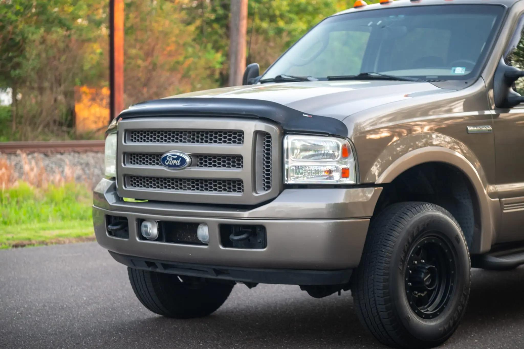 2005 Ford Excursion Eddie Bauer Power Stroke 4×4