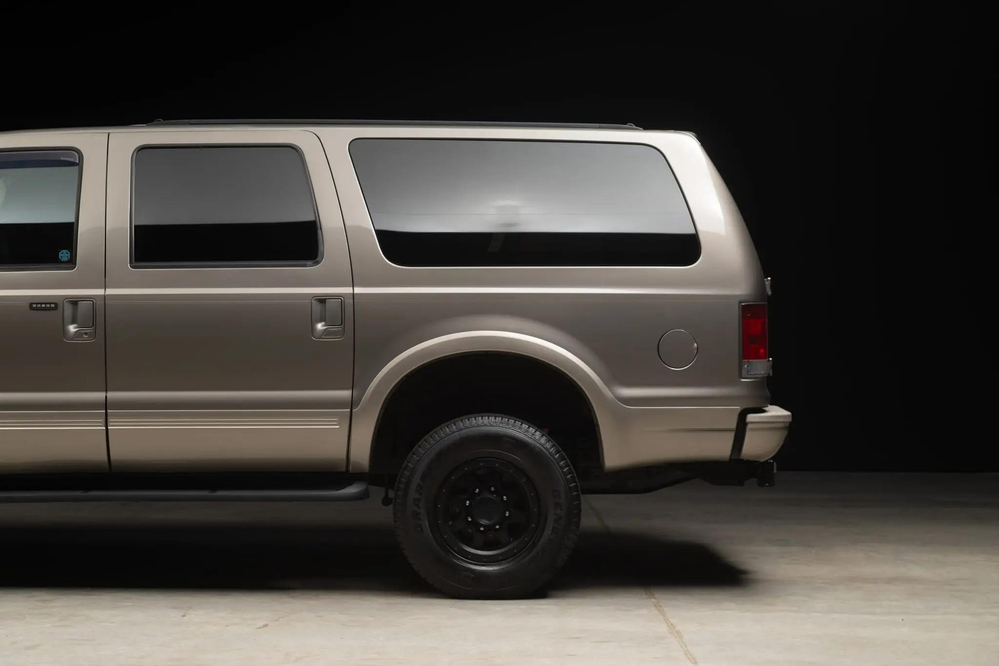 2005 Ford Excursion Eddie Bauer Power Stroke 4×4