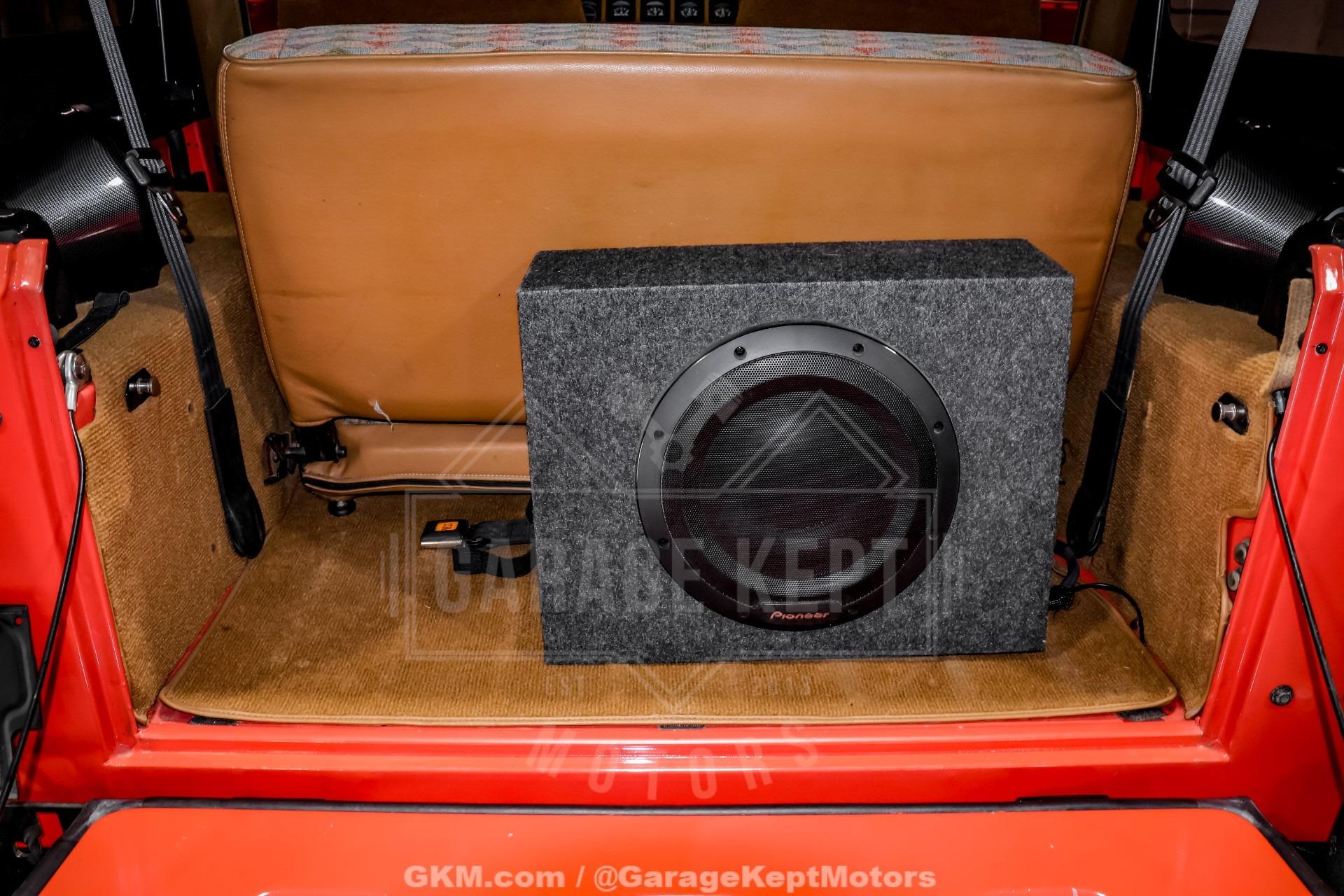 6.0L V8-Powered 1995 Jeep Wrangler Rio Grande