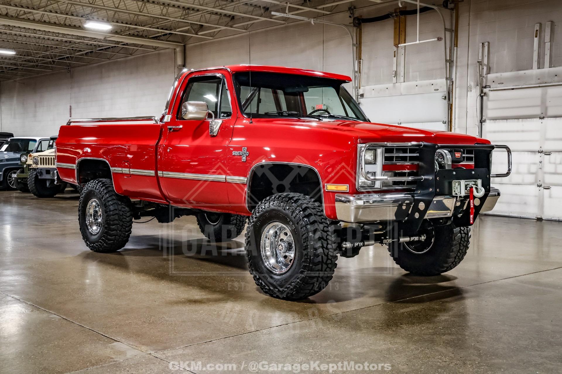  Chevrolet R/V Series