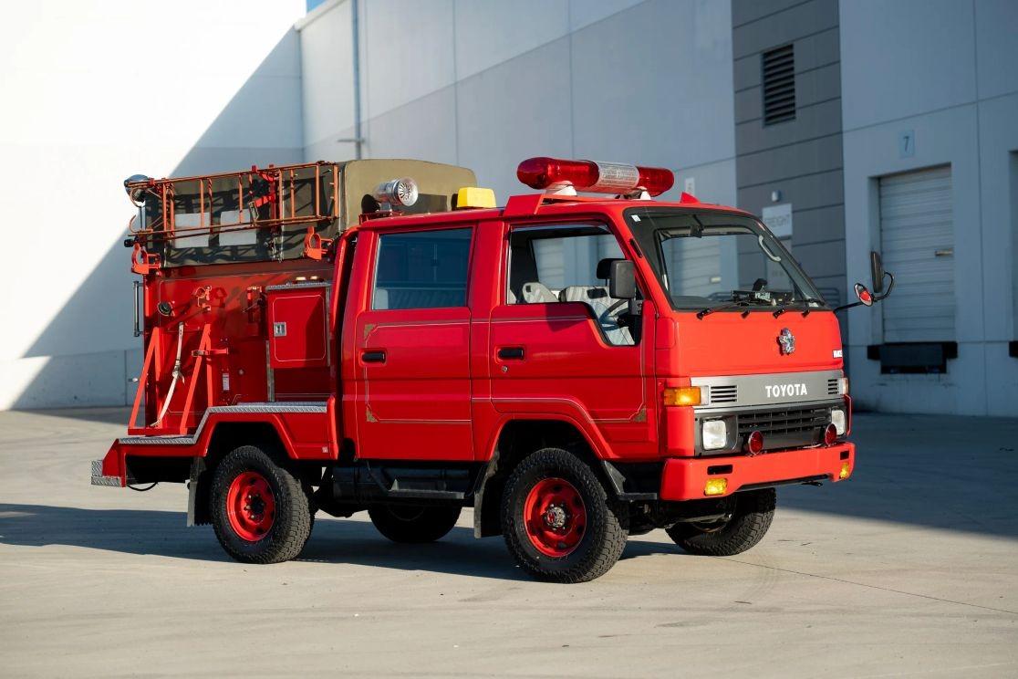 1991 Toyota HiAce Fire Truck