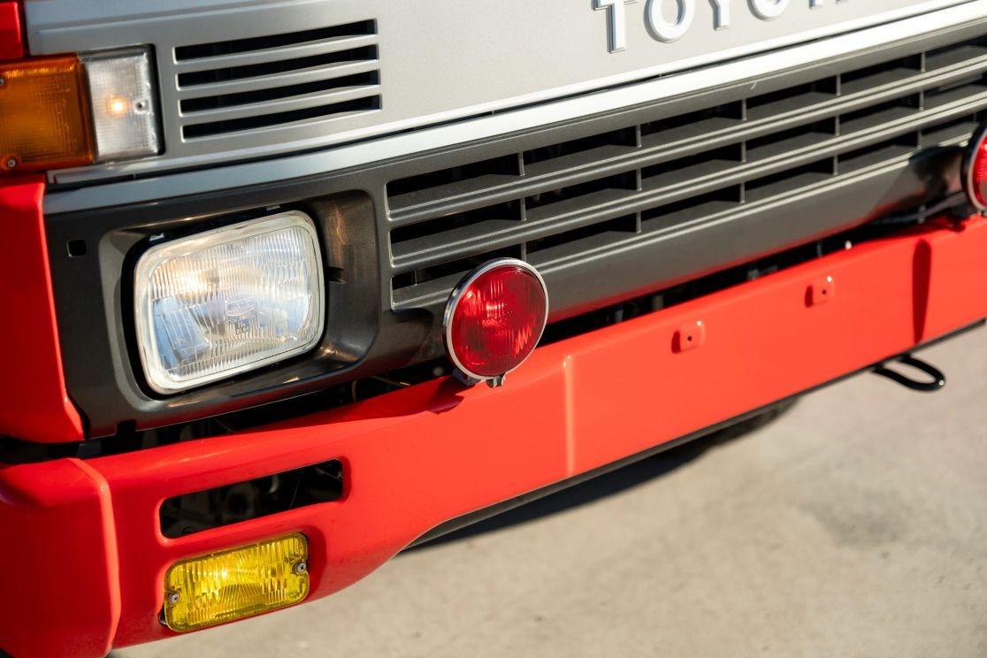 1991 Toyota HiAce Fire Truck
