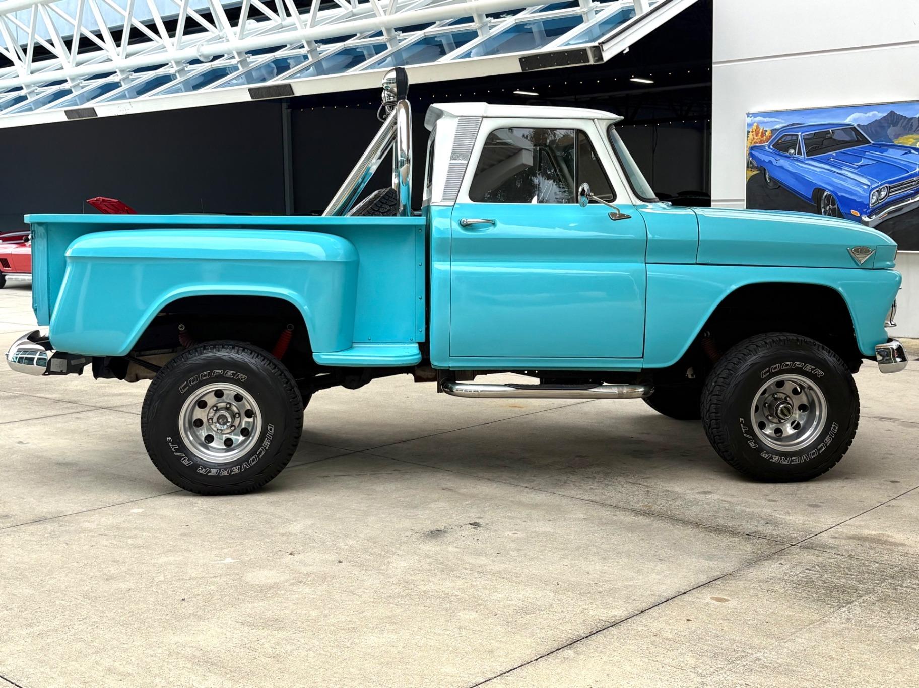 1965 GMC K1500 Custom - 4