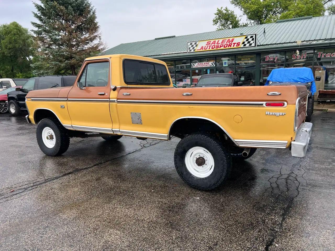 1974 Ford F-250 Ranger Highboy - 2