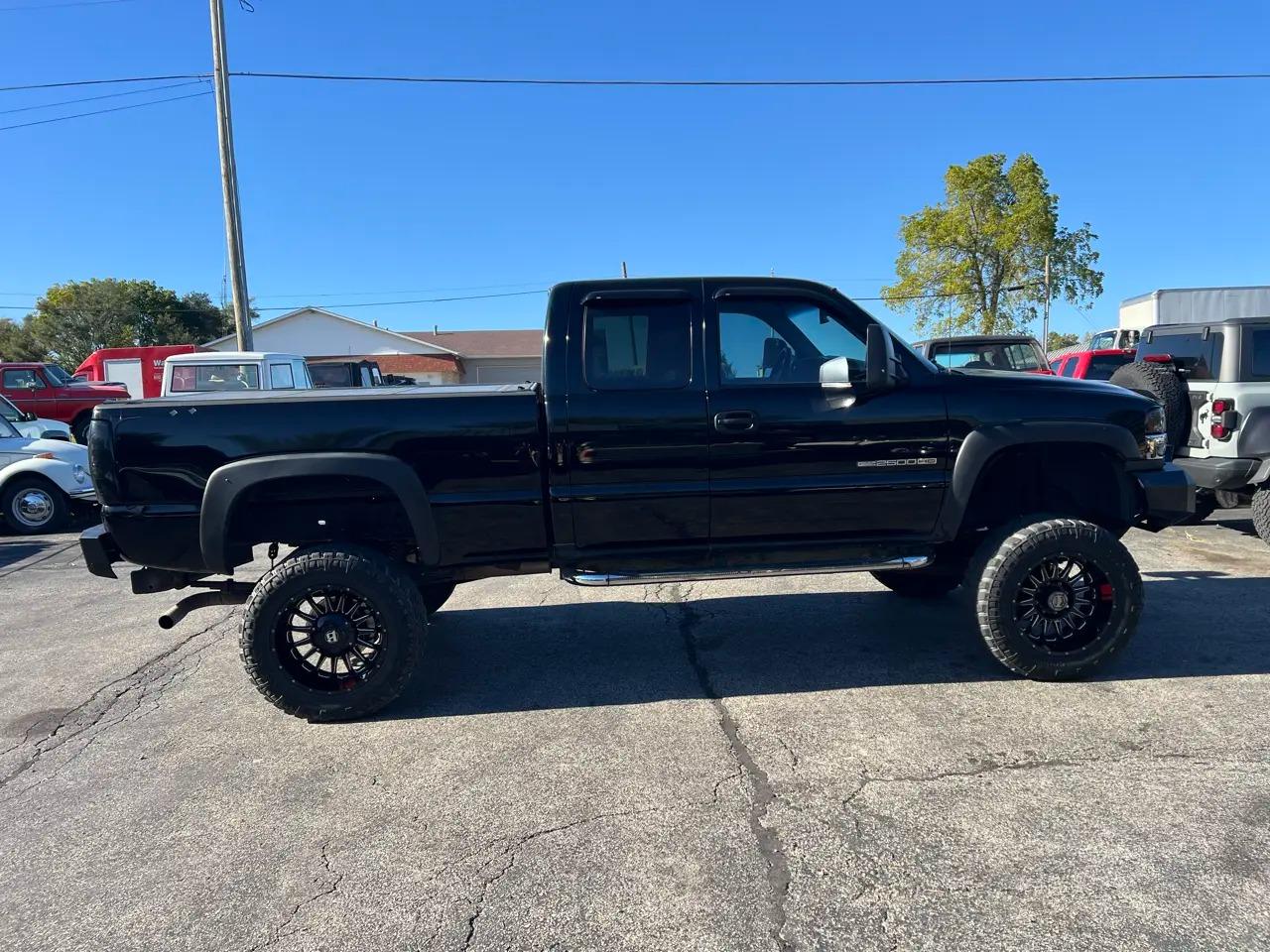 2007 GMC Sierra 2500HD Classic - 2