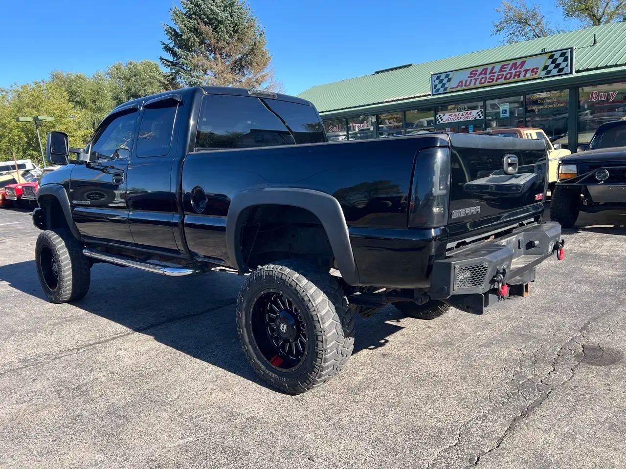 2007 GMC Sierra 2500HD Classic - 3