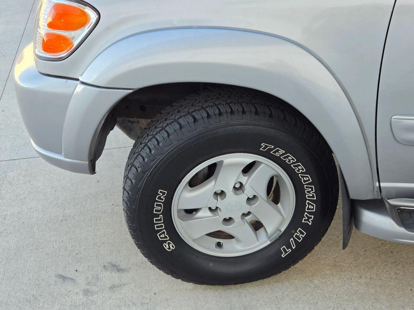 2003 Toyota Sequoia SR5