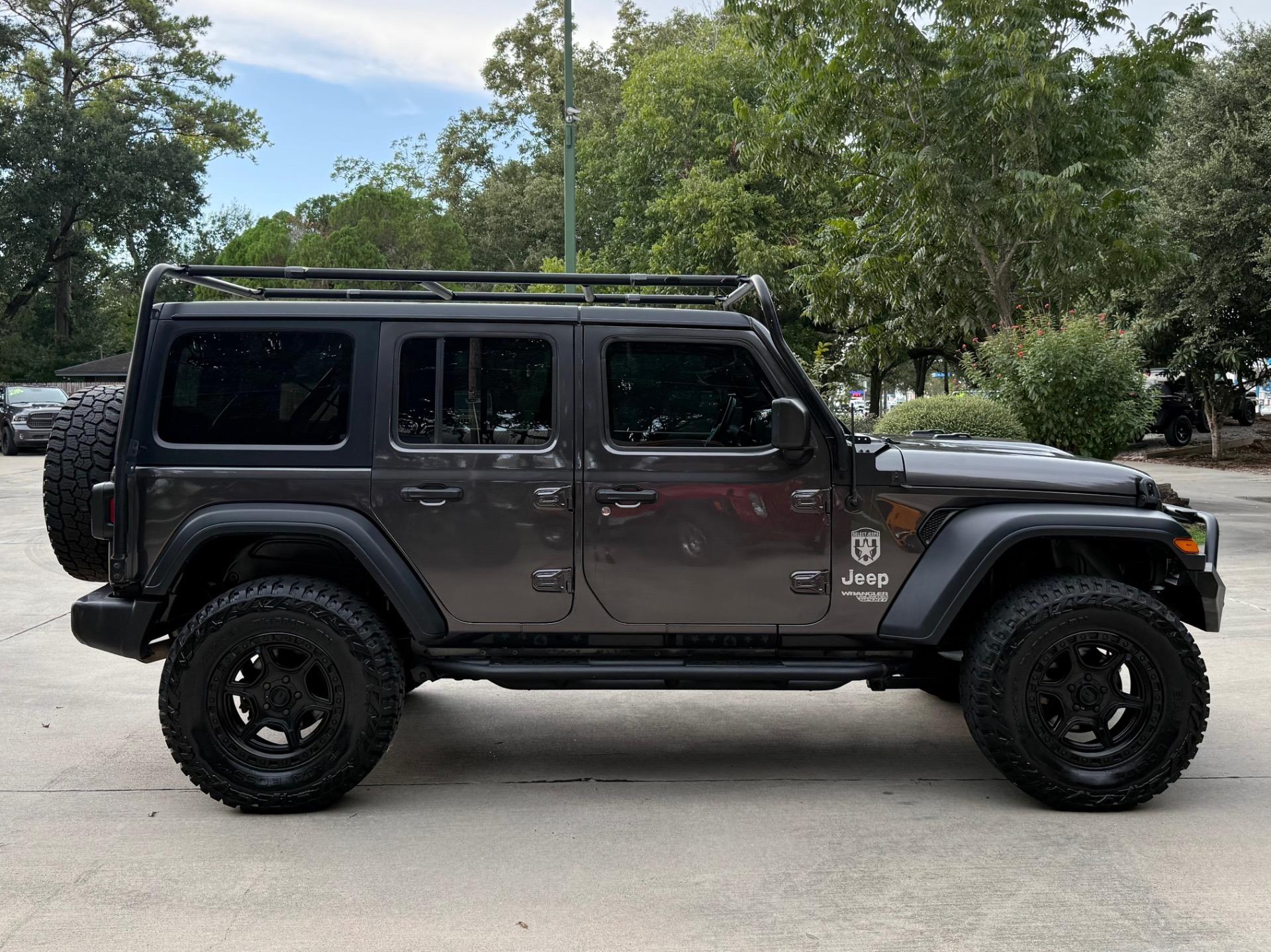 2018 Jeep Wrangler Unlimited Sport S - 3