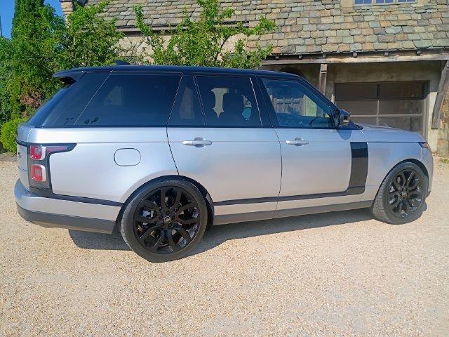 2020 Land Rover Range Rover P525 HSE