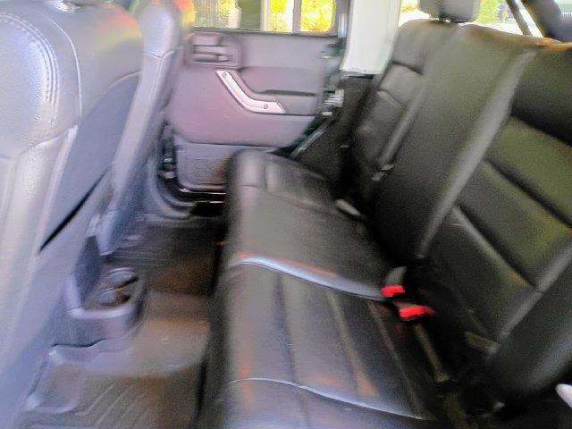 2012 Jeep Wrangler Unlimited Sahara