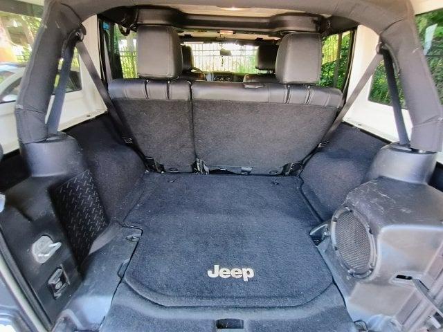 2012 Jeep Wrangler Unlimited Sahara