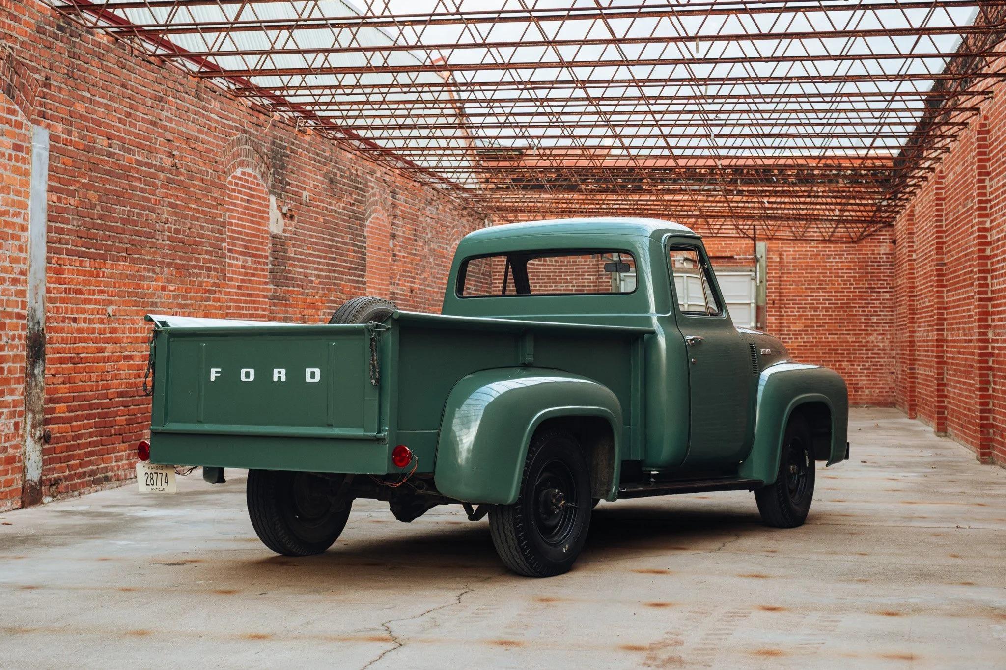 1954 Ford F-250