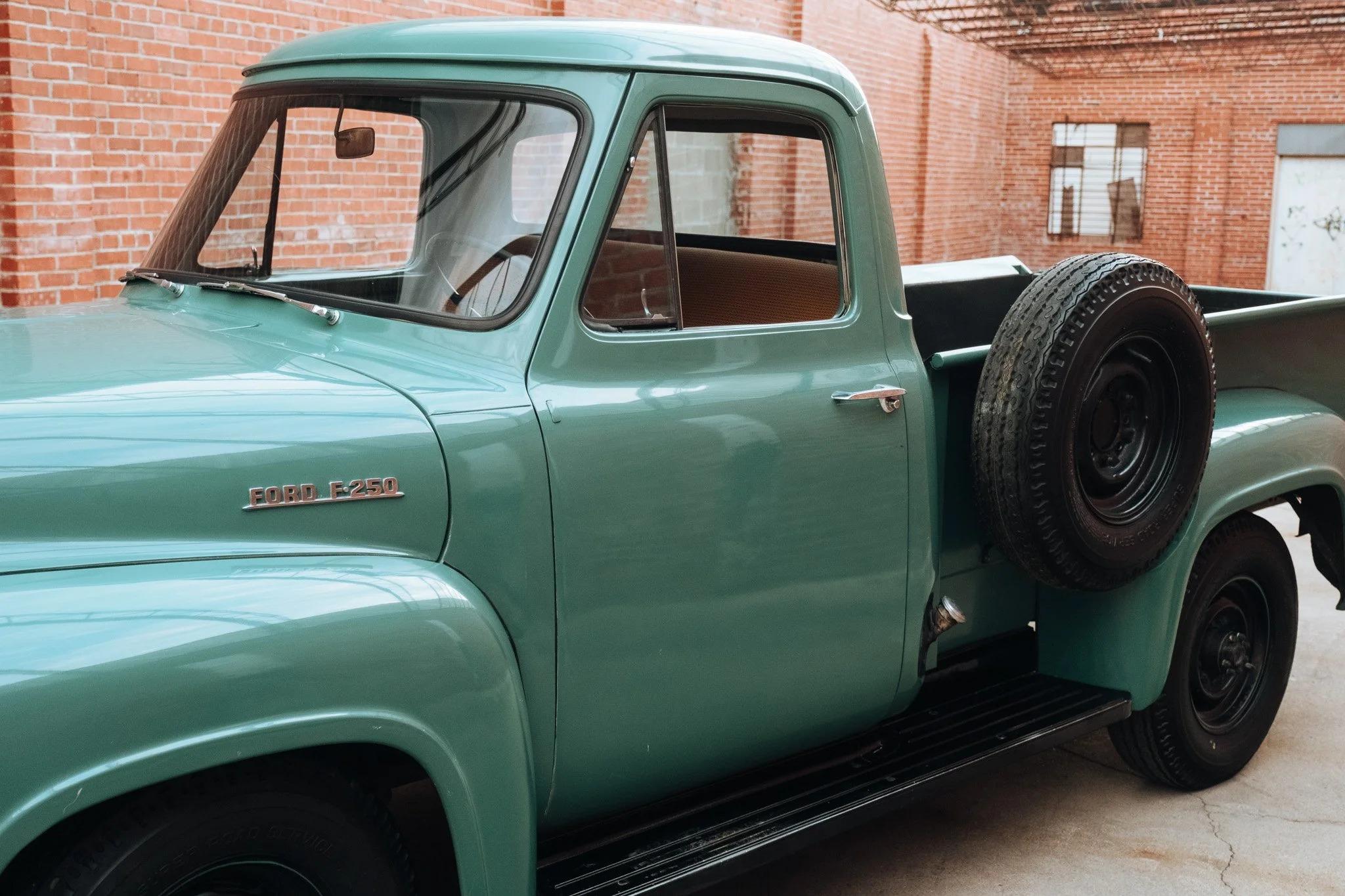 1954 Ford F-250