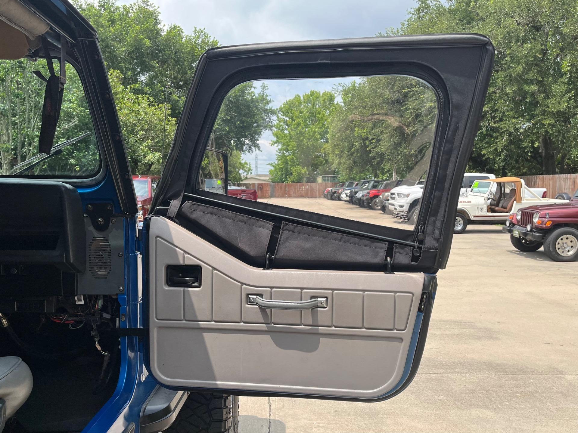 V8-Powered 1991 Jeep Wrangler Islander