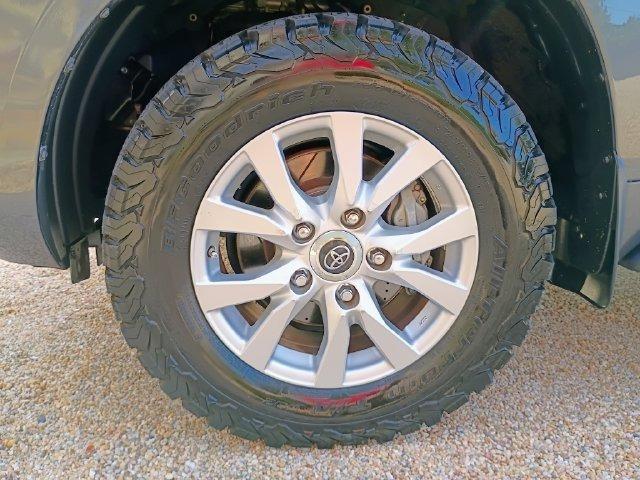 2019 Toyota Land Cruiser