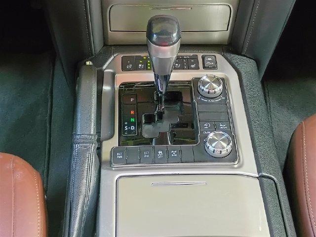 2019 Toyota Land Cruiser
